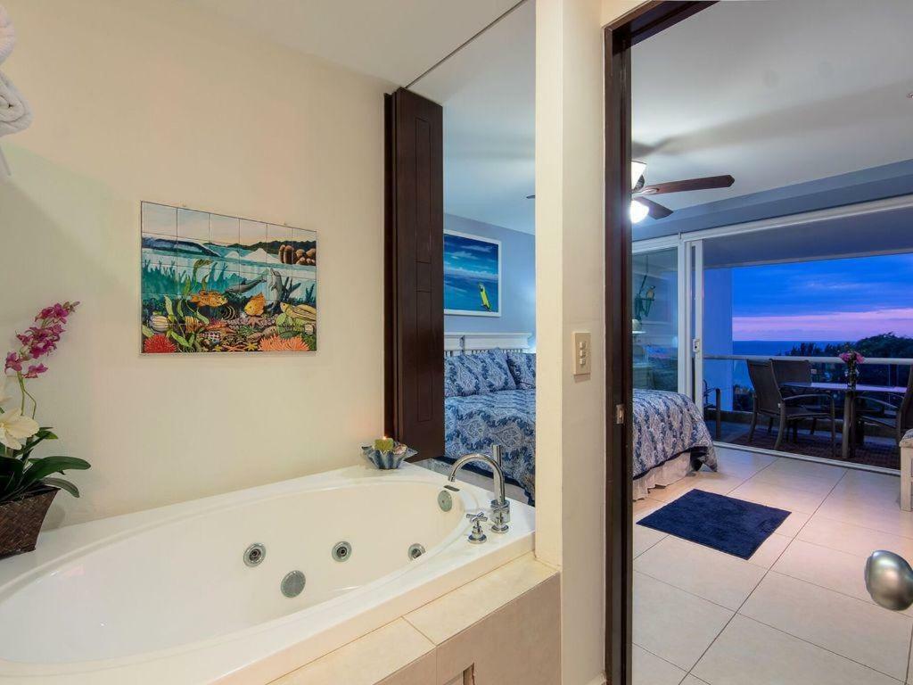 Breathtaking Villa Magna Beachfront Condo, 3 Bedrooms Sleeps 6 Nuevo Vallarta Bagian luar foto