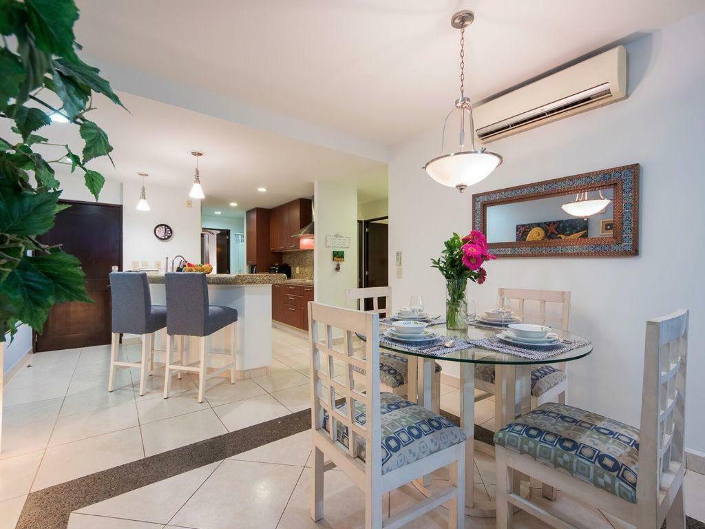 Breathtaking Villa Magna Beachfront Condo, 3 Bedrooms Sleeps 6 Nuevo Vallarta Bagian luar foto